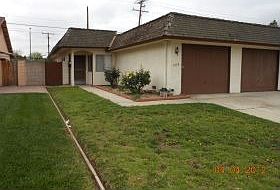 4th image of 1902 E Stearns Ave