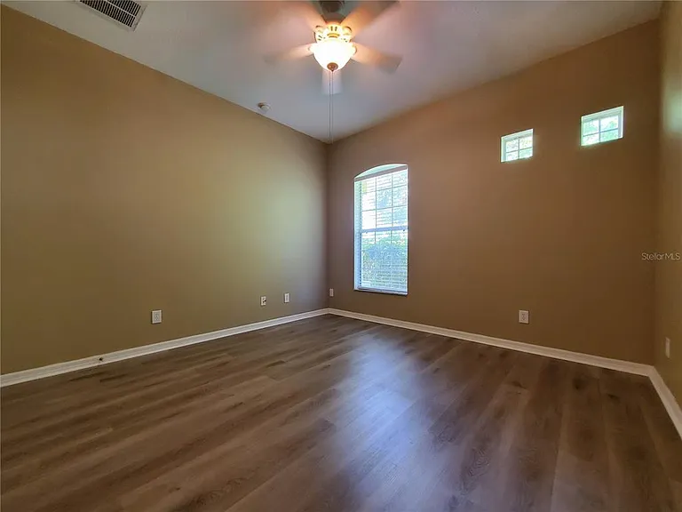 644 Chesney Dr — Photo 8