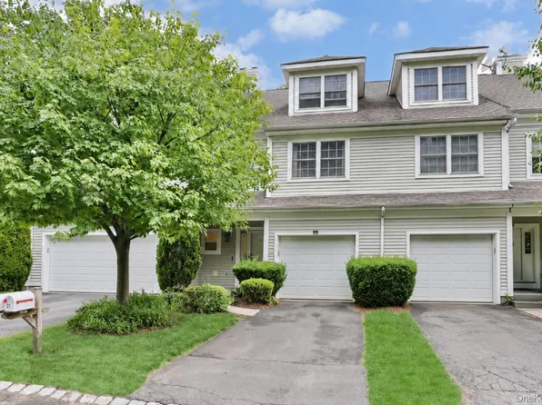 27 Underhill Drive, Pomona, NY 10970