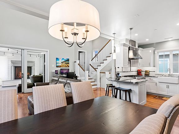 2nd image of 710.5 Goldenrod Ave
