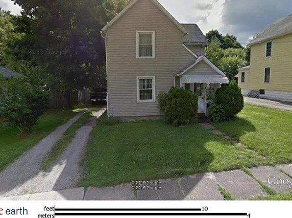 49 19th St NW, Barberton, OH 44203