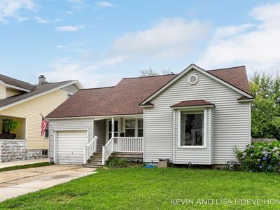 230 Michigan St, Zeeland, MI, 49464