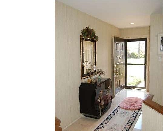2nd image of 45 Essex Pl