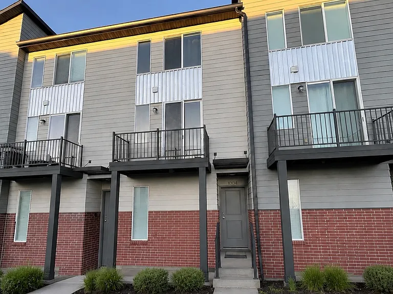 1146 S Redwood Rd #1004 — Photo 1