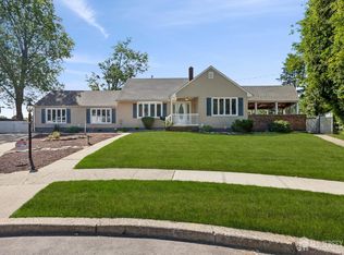 14 Beth Ct, Spotswood, NJ 08884
