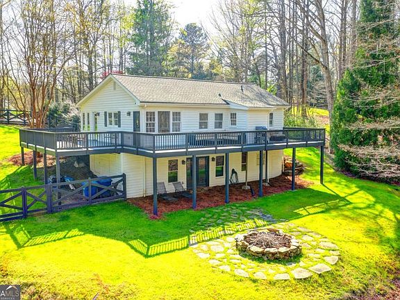3rd image of 2435 Southers Cir