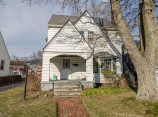 1376 Avondale Rd, South Euclid, OH 44121