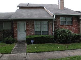 6507 S Briar Bayou Dr, Houston, TX 77072