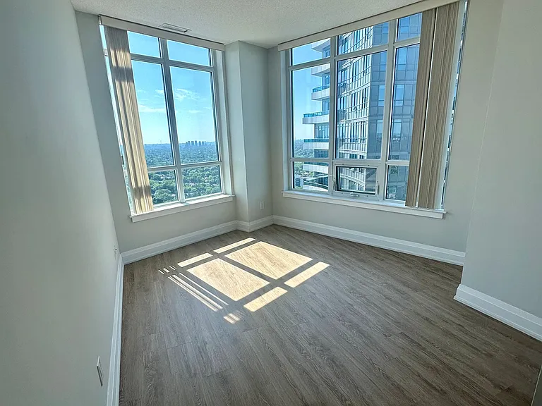 7171 Yonge St #2815 — Photo 5
