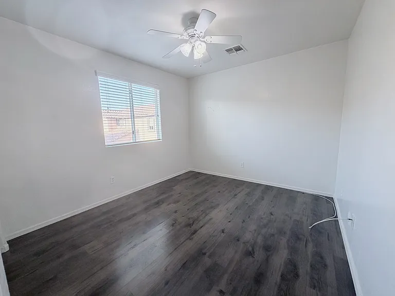 7164 S 48th Gln — Photo 29