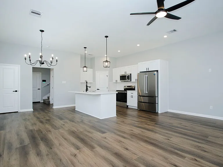 4337 Faulkner St — Photo 11