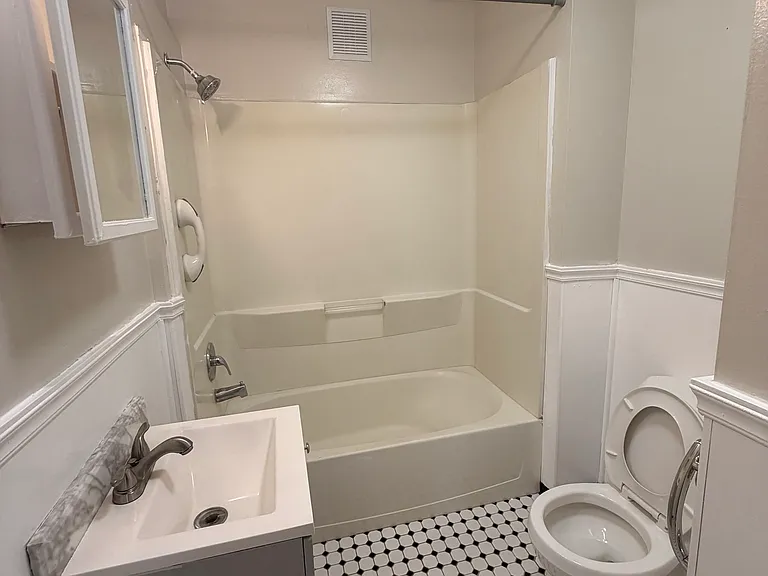 59 Wolcott St #1 — Photo 19