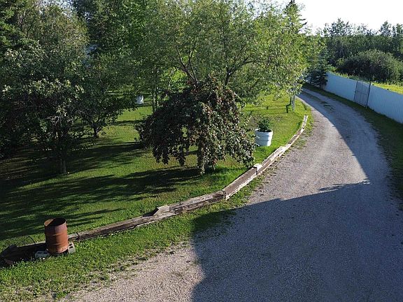 4th image of 53348 Range Rd #211-14