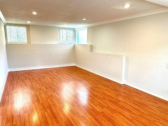 5th image of 5930 Orchard Ave Unit B