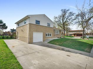 1704 N 12th Ave, Melrose Park, IL 60160