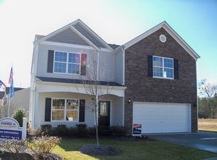 411 Stapleford Ln, Fuquay Varina, NC 27526