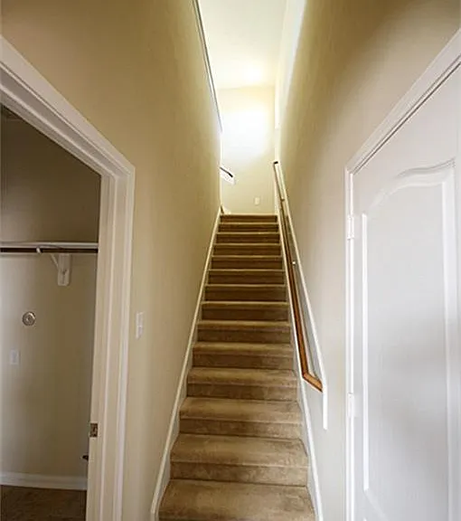 24547 Foxberry Gln — Photo 16