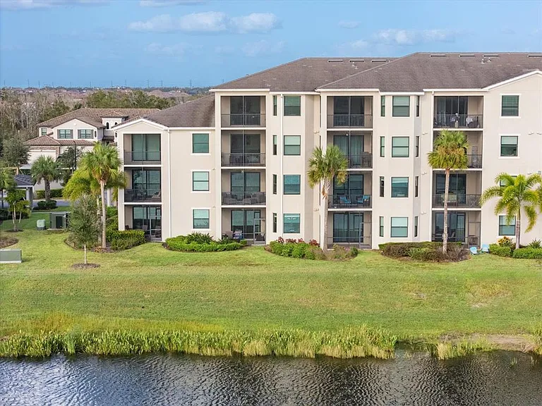 17704 Gawthrop Dr #207 — Photo 31