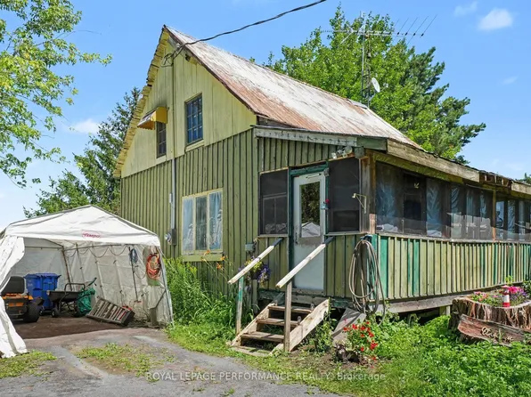 1355 County Road 10, East Hawkesbury, ON K0B 1R0