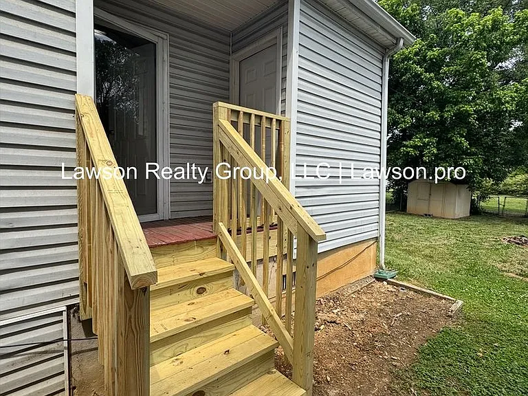 813 Gilmer Ave NW — Photo 15