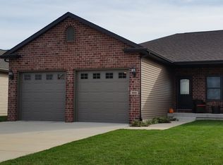 3812 Sugar Loaf Dr, Springfield, IL 62711