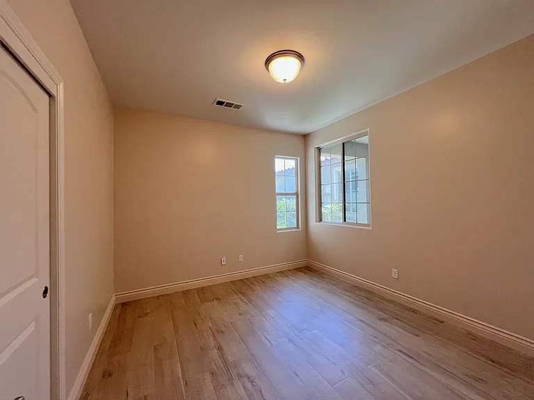 14305 Pemberley Passage Ave — Photo 30