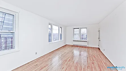 Rented by Moda Realty