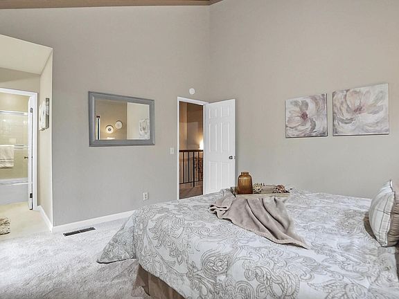 4th image of 2199 Oak Creek Pl #2199