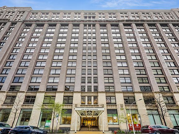 2nd image of 680 N Lake Shore Dr APT 1216