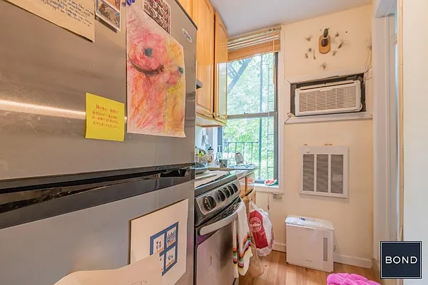 Rented by Bond New York | media 24