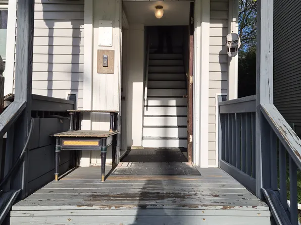 21 Dock Rd #21, Milton, NY 12547