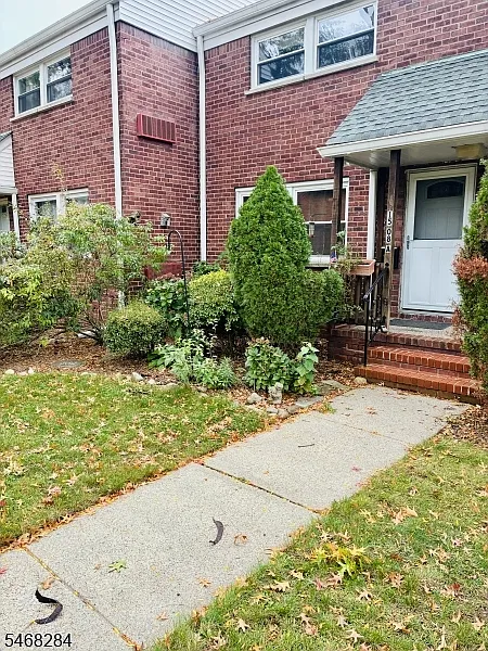 2 bed, 1.0 bath, $3,400 — Photo 1