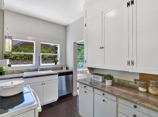 8220 Falls Ave SE, Snoqualmie, WA 98065
