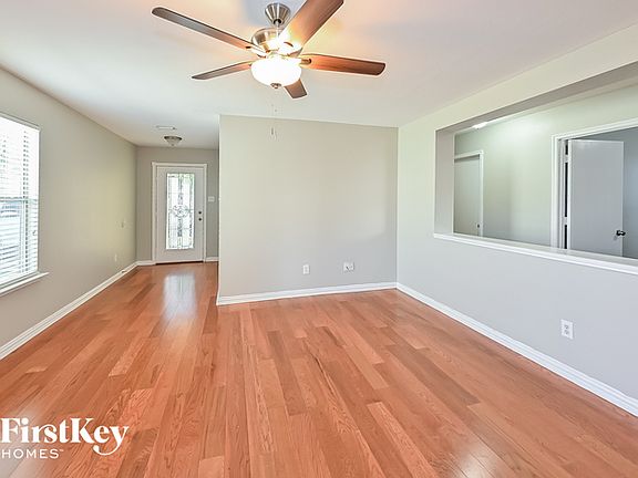 2nd image of 407 Remington Creek Dr