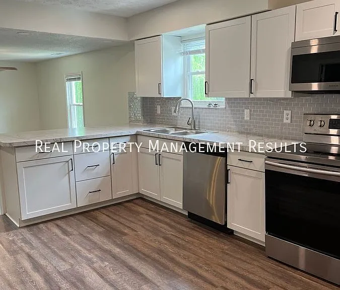 1624 S Red Bank Rd #B — Photo 4