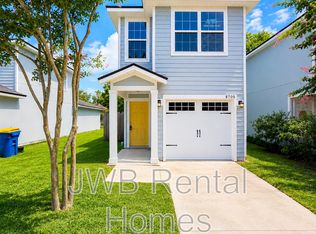 8709 Berry Ave, Jacksonville, FL 32211