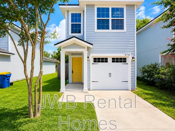 8709 Berry Ave, Jacksonville, FL 32211