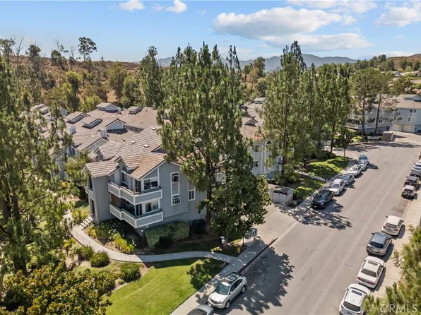 26780 Claudette St Unit 366, Santa Clarita, CA 91351