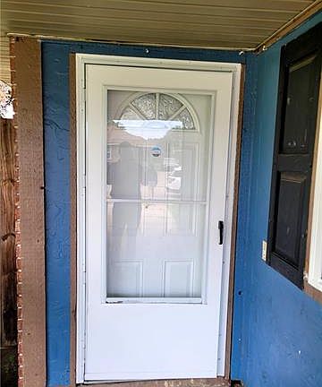 2nd image of 283 Meadows Dr