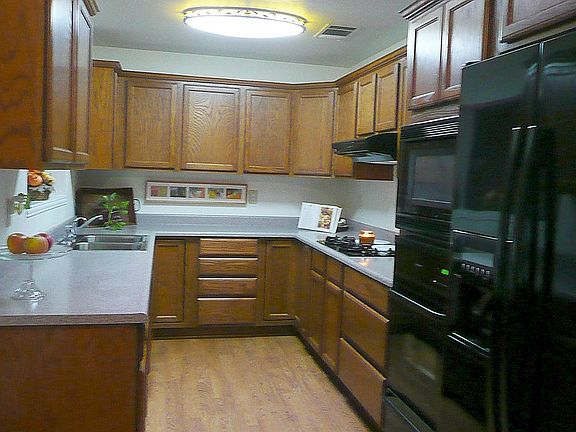 2nd image of 10205 N Garnet Ave