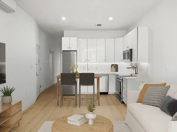 277 Woodbine Street image 1 of 7