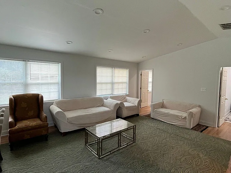 16138 Waterford Creek Cir #B — Photo 15