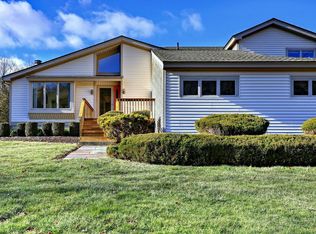 46 Valley View Dr, Wallingford, CT 06492