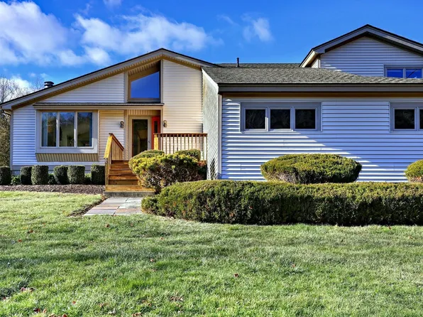 46 Valley View Drive, Wallingford, CT 06492