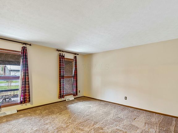 4th image of 488 Pollyanna Dr
