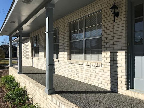 4th image of 3001 Academy Dr