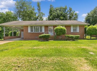 207 Cash St, Bradford, TN 38316