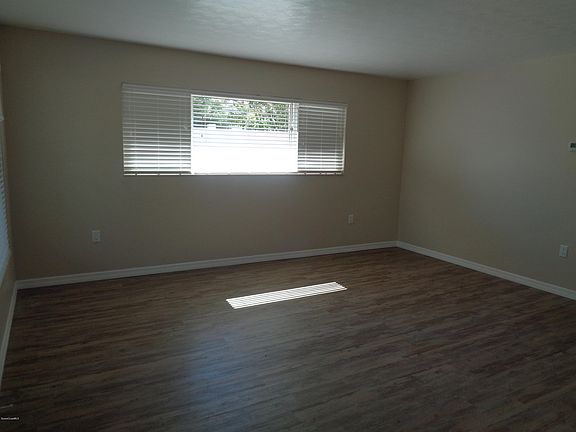 5th image of 48 W Bay Dr