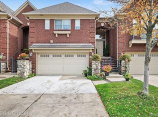 45824 Eden Dr, Macomb, MI 48044