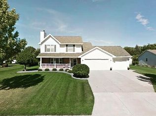 2871 Blue Spruce Dr, Green Bay, WI 54311